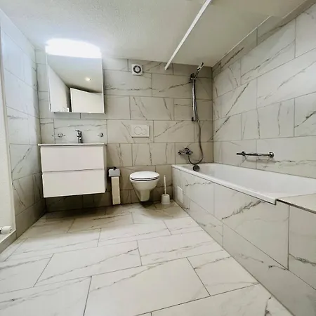 Independent For Skiing & Snowboarding *